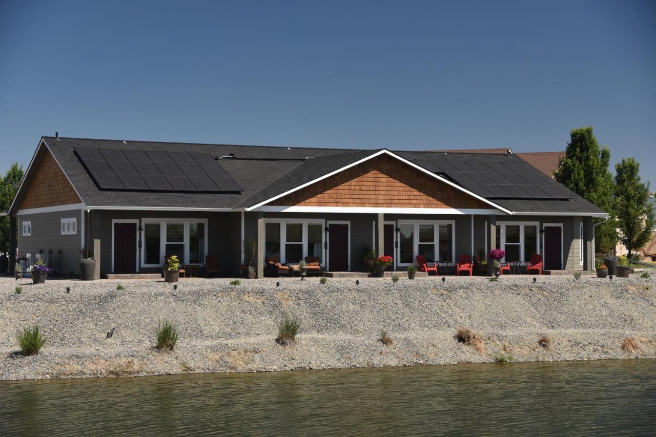 Zillah Lakes Inn Exteriör bild